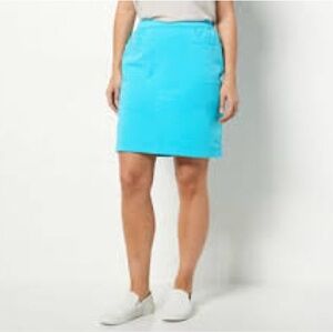 Quacker Factory blue women’s skort size M